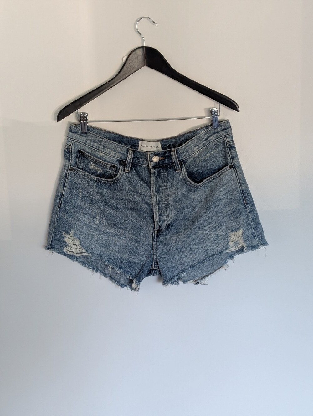 Denim Forum The Ex Boyfriend Distressed Denim Shorts Size 30
